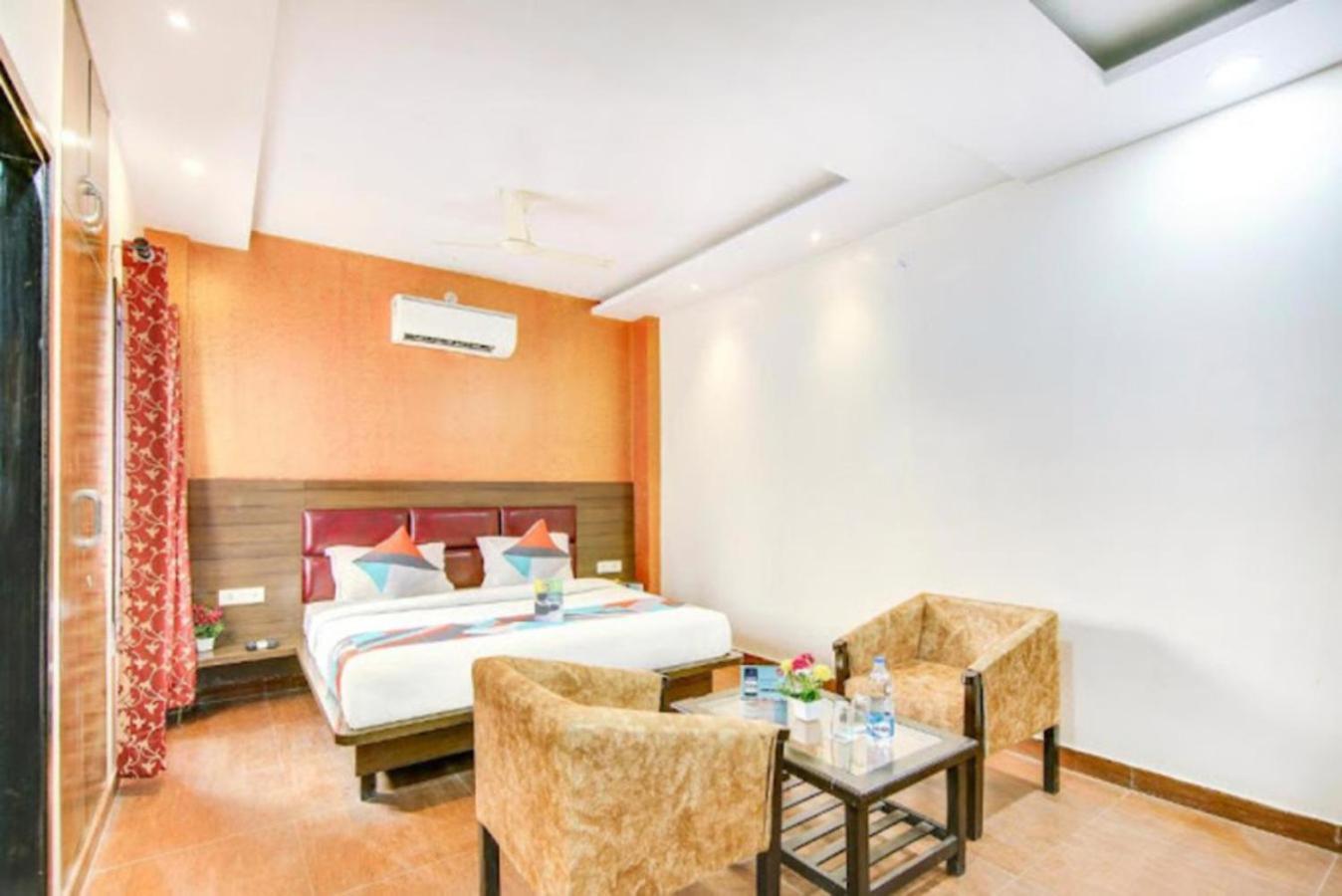 Hotel Gayatri Palace Lucknow Buitenkant foto