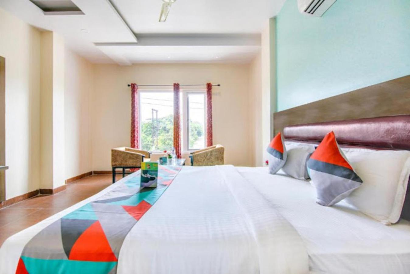 Hotel Gayatri Palace Lucknow Buitenkant foto