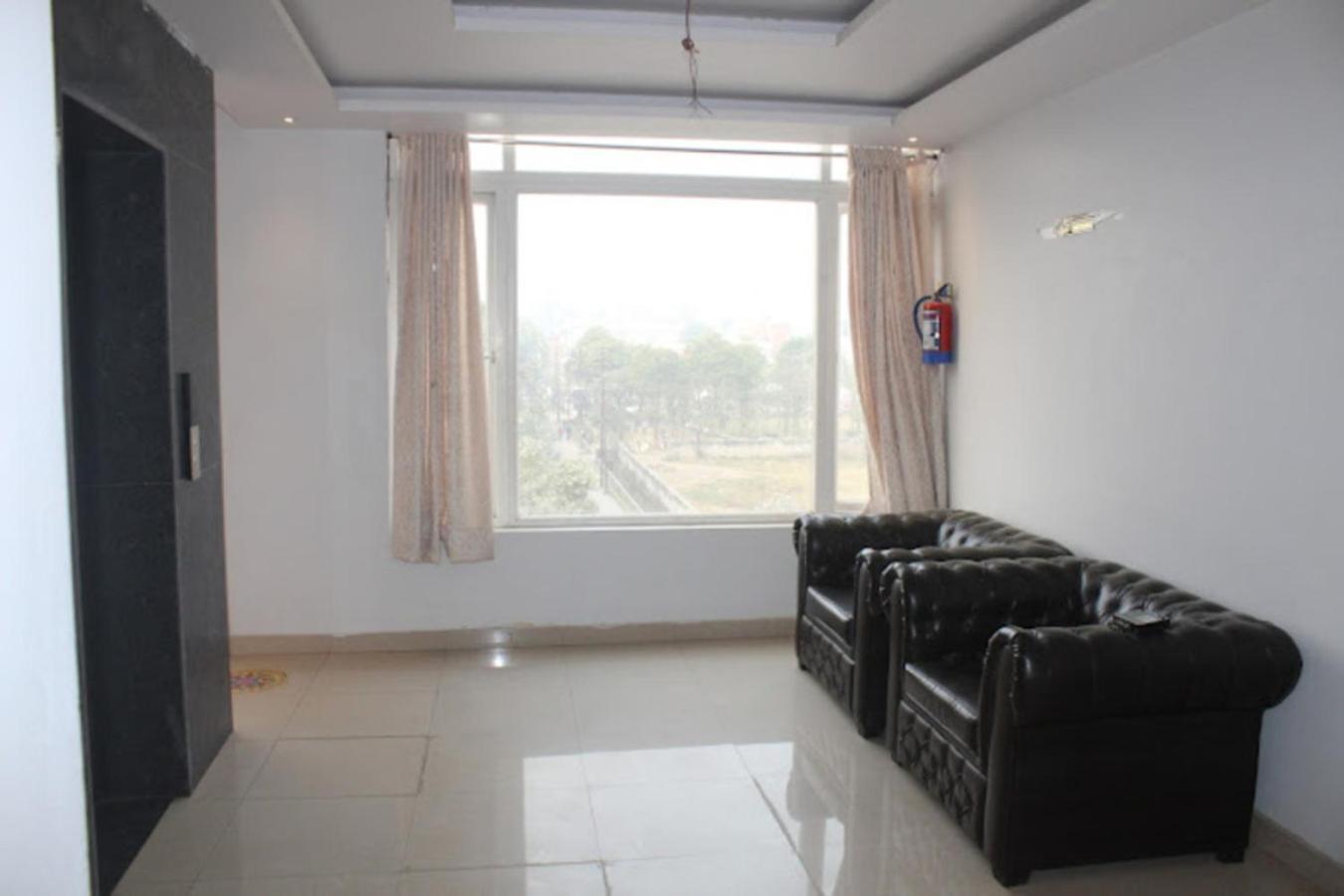Hotel Gayatri Palace Lucknow Buitenkant foto