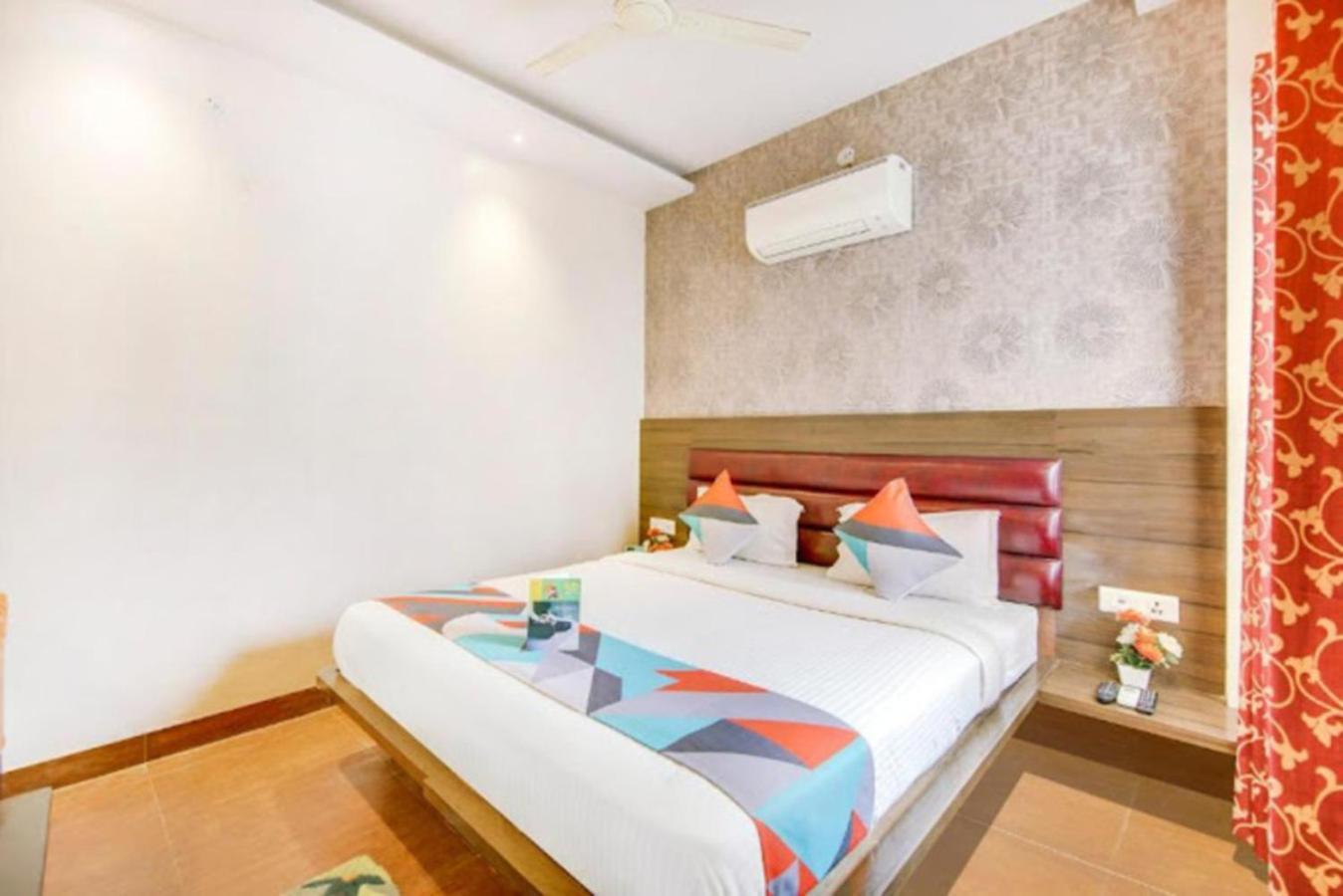 Hotel Gayatri Palace Lucknow Buitenkant foto